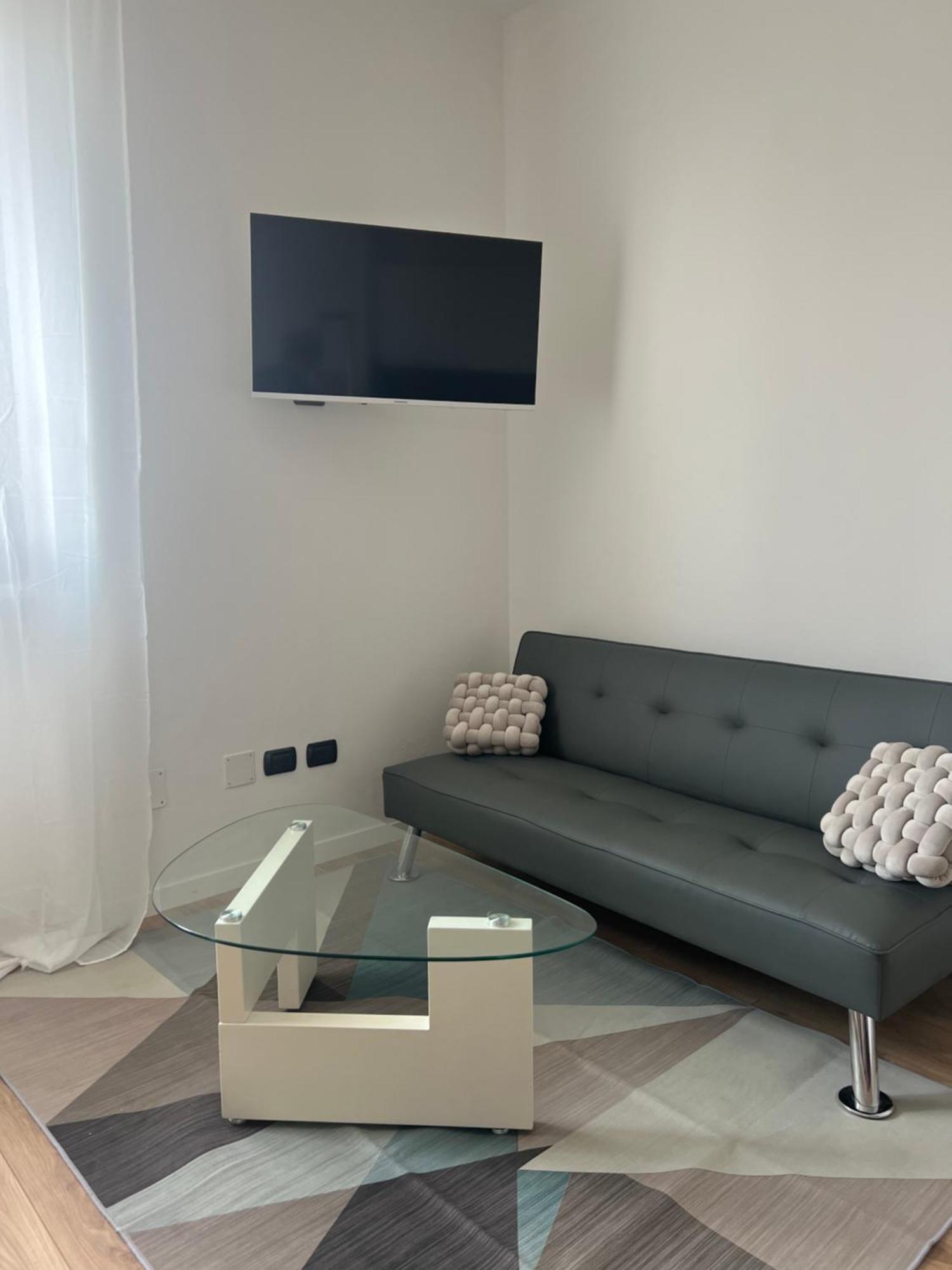 Aparthotel Monolocale Ovidio Mailand Exterior foto
